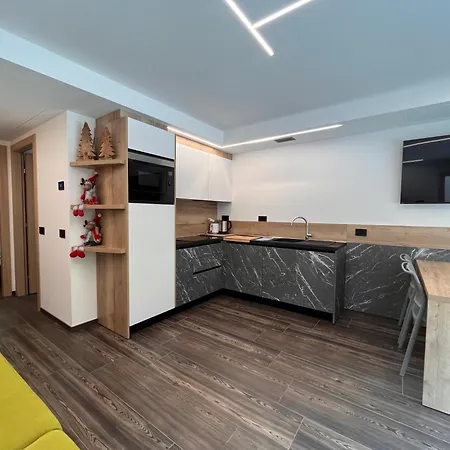 Gin Luxury Centre *